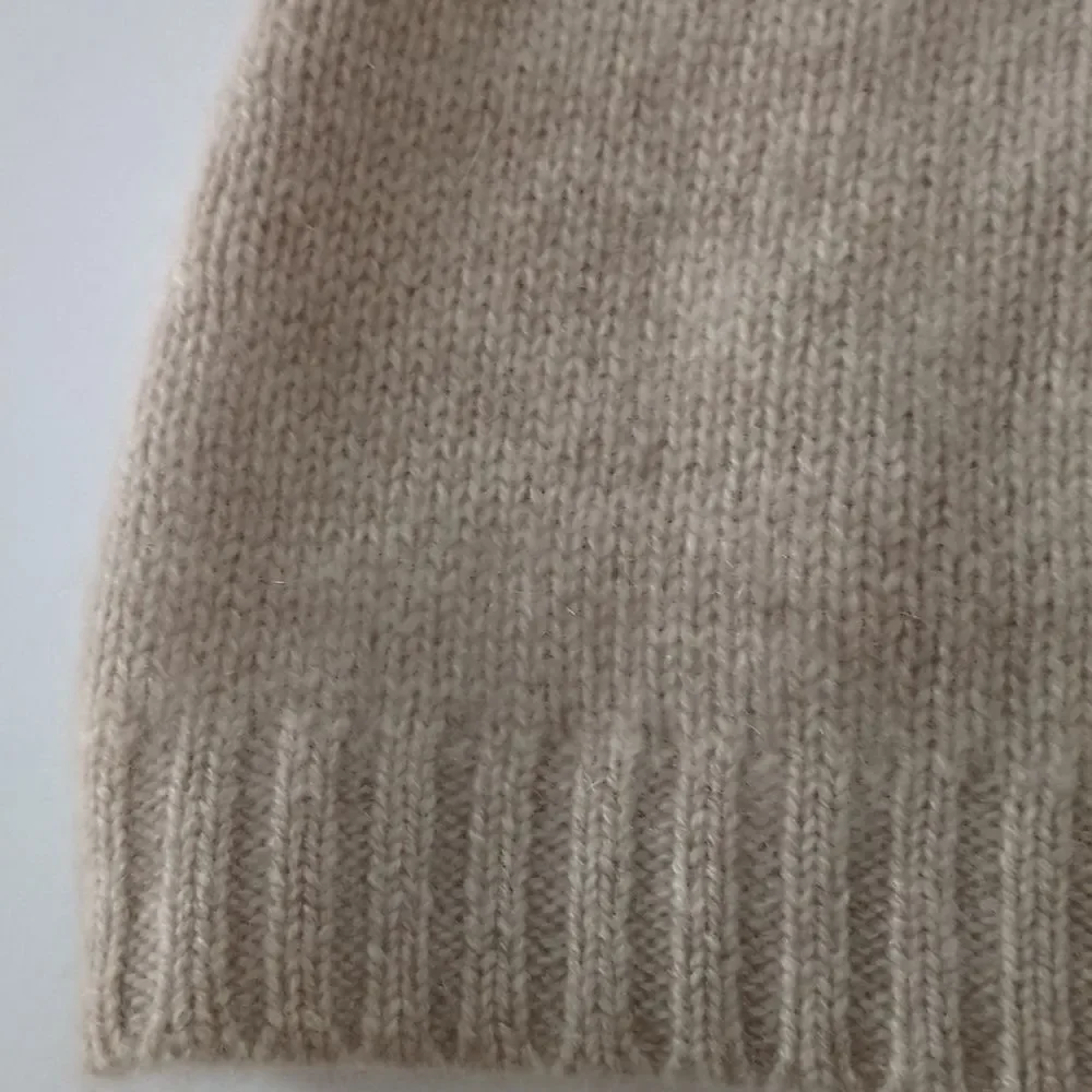 Rani Arabella cashmere vest sweater - Picture 4 of 6
